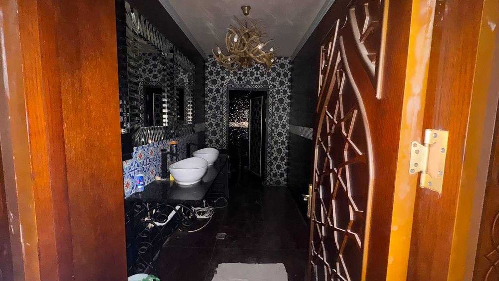 Сдается помещение под кафе/ресторан в аренду. 1800м2