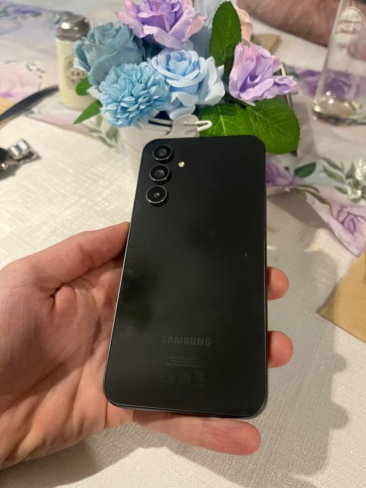 Samsung a54 5g перфектен