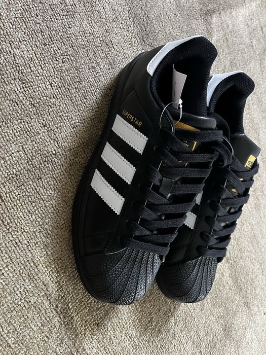 Adidas superstar