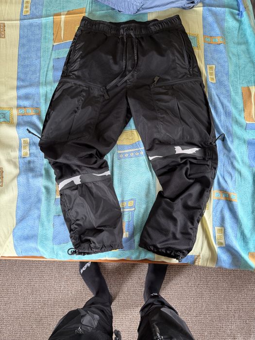 Чисто нов панталон на Луда