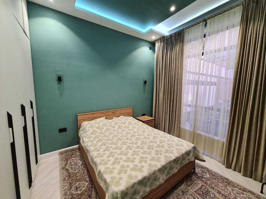 Продаётся дом Мирзо-Улугбекский район Циолковского  2.6 сотки 360 м²