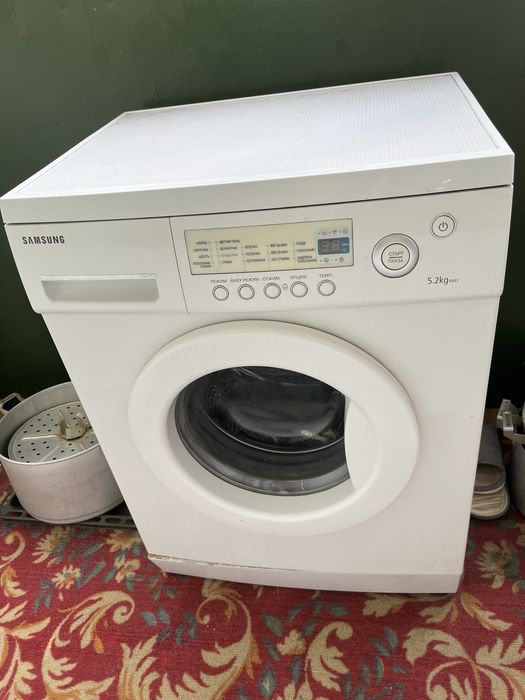 Продам б/у стиральную машинку