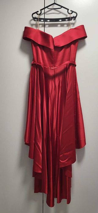 Rochie elegantă roșie