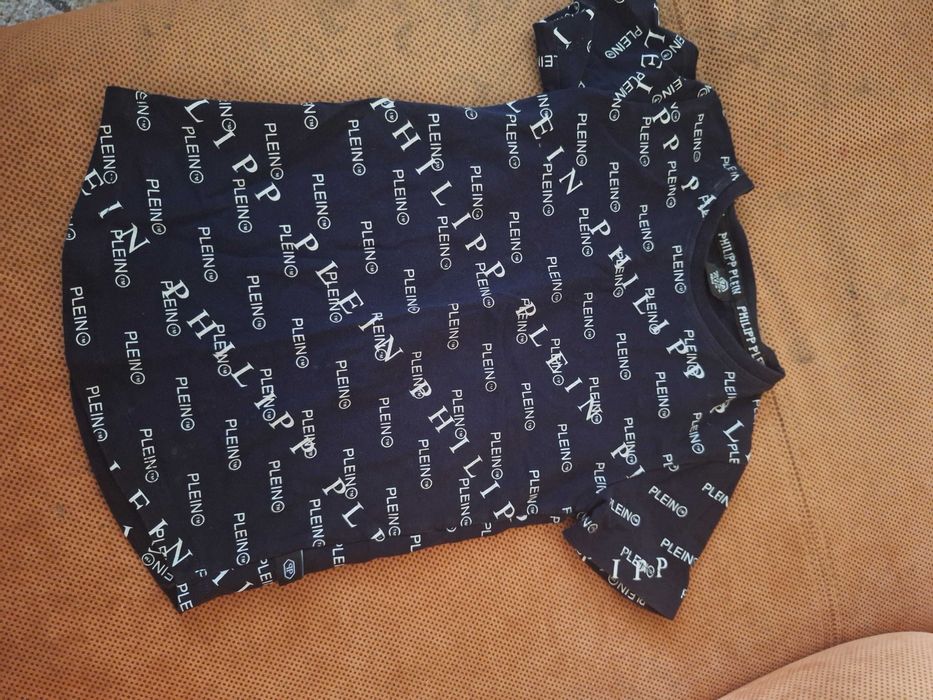 Продавам детски дрешки