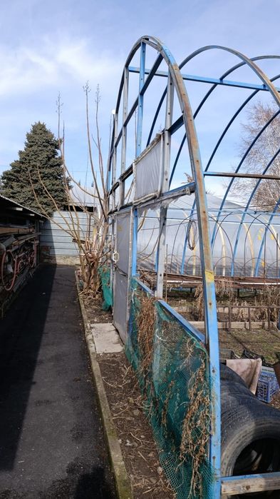 Продам каркас теплицы из металла профиля