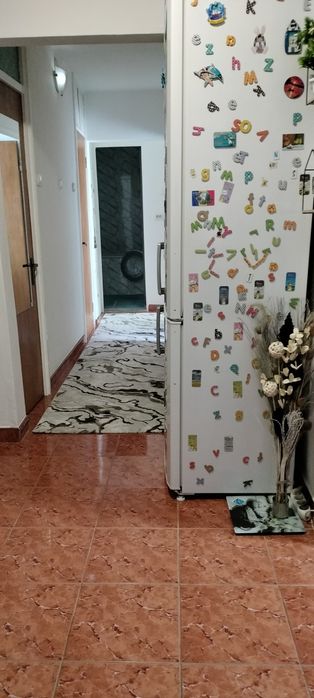 Apartament 3 camere decomandat  etaj 4/8,  2 grupuri sanitare  loc parcare Str Slt Popa Rahova persoană fizică