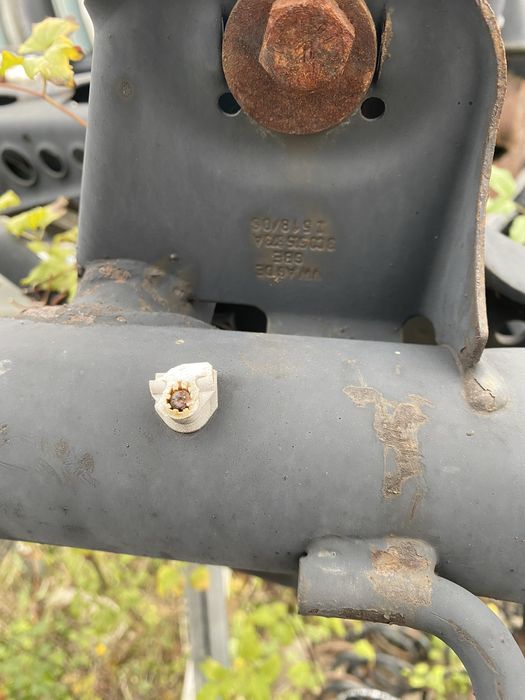 Заден мост А 4 Avant(B9) 2.0 TDI комби elektrik dizel automat