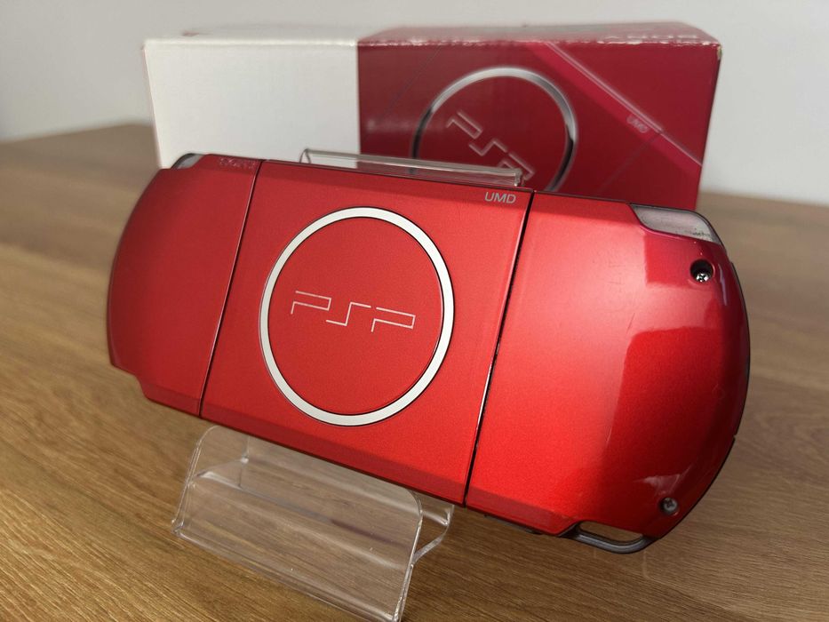 PSP 3000 Radiant Red in cutie — modată, garantie 12 luni, husă Sony