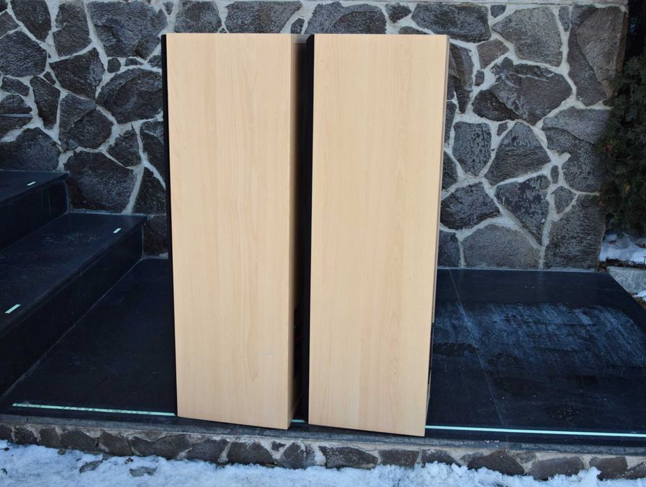 Boxe Dali Blue 5005, boxe de podea