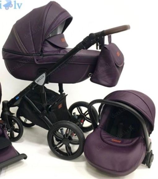 Коляска всесозонная.