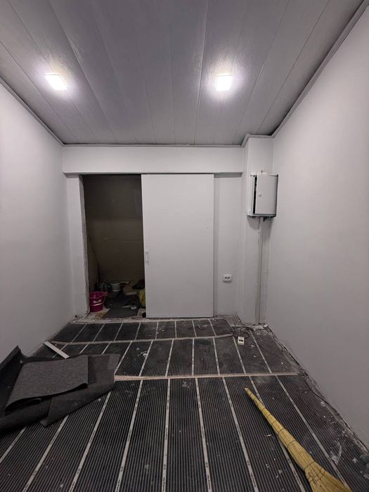 Arendaga topshiriladi. Сдается в аренду помещения.