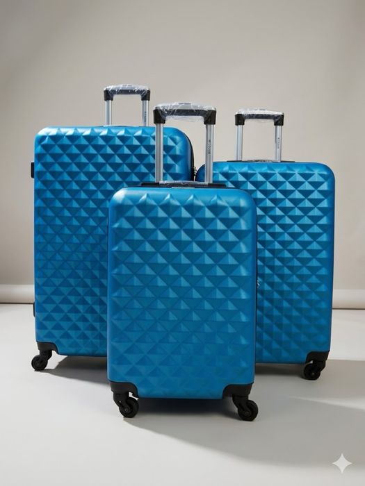 Чемоданы от 10000 тг (Полипропилен)