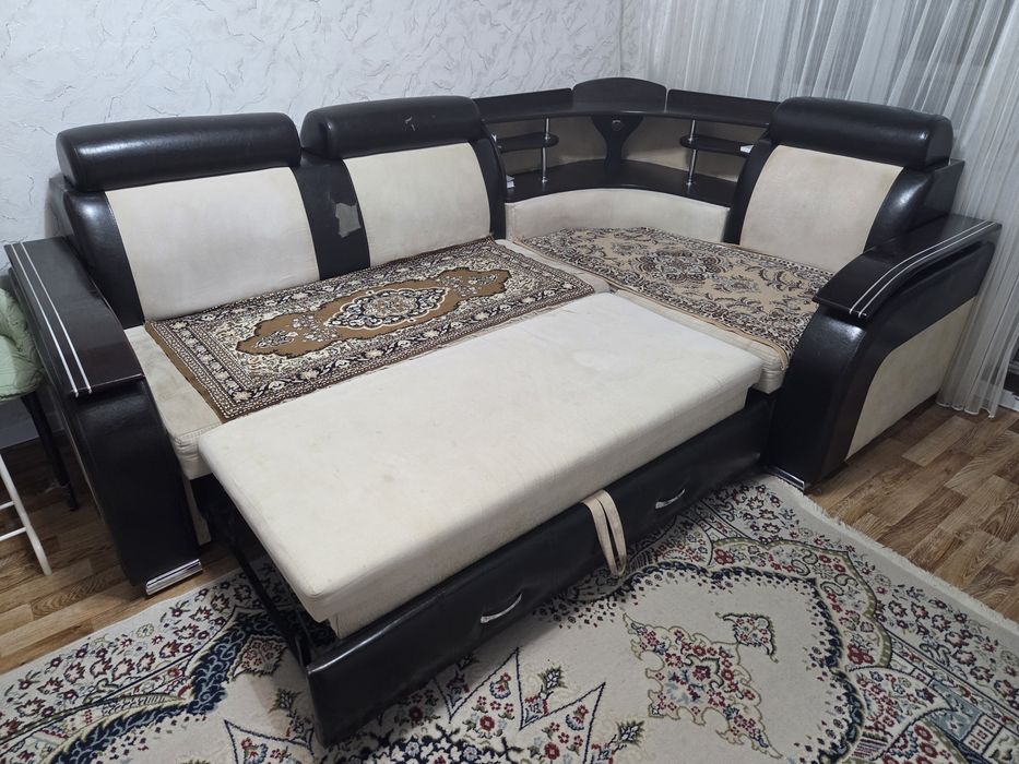 Продам раскладной угловой диван