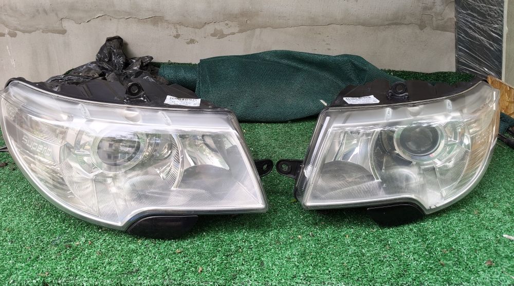 Set faruri Skoda Superb 2