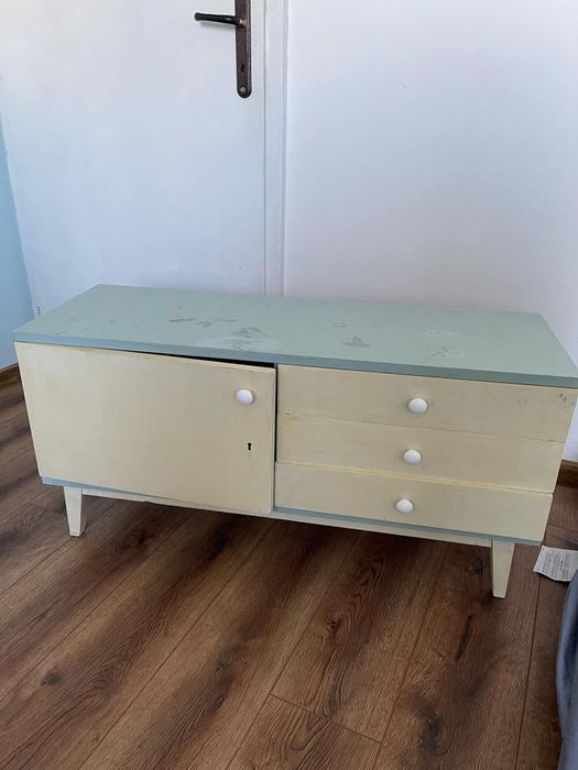 Ретро тоалетка реновирана