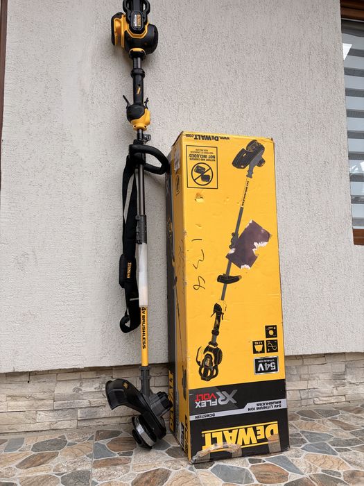 Motocoasă pe acumulator Dewalt XRflexVolt