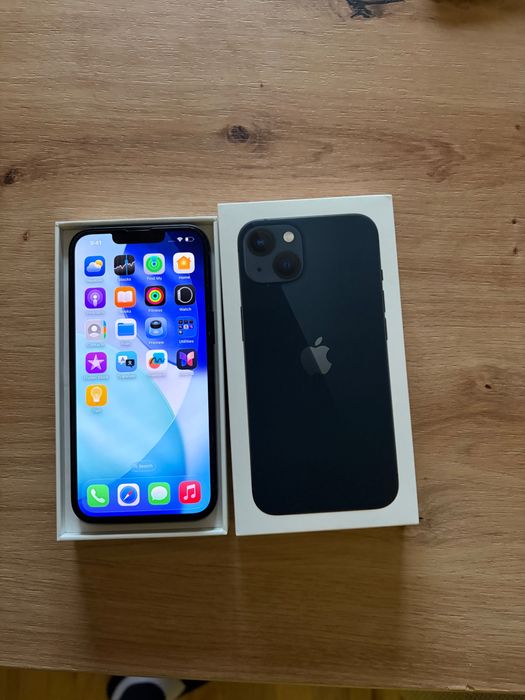 iPhone 13, 128GB с гаранция.