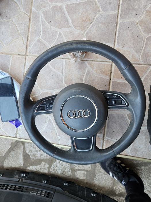 Волан за Audi a6 C7 2012god