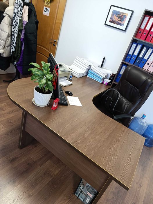 Столы офисные угловые б/у