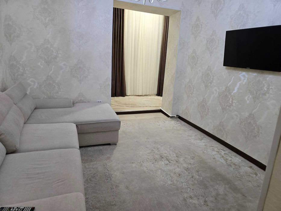 Аренда  Чиланзар - 1 кв-л  2//3//4 Высокопотолочка