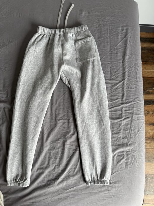 Essentials долница