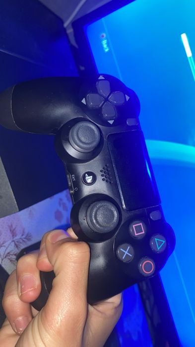 PS4 slime cu controller si FIFA 18,22,23