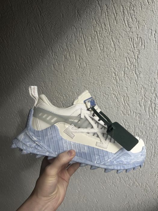 Off White Oddsy ( Punem doar cu avans )