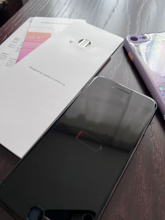 Iphone    8.
