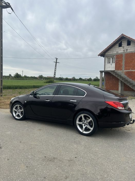 Insignia 2L 4x4 Opc Line