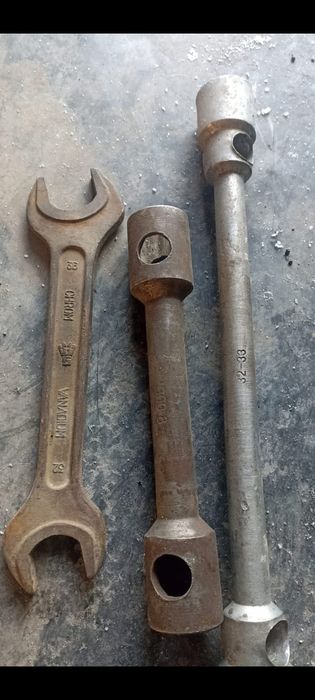 Продам Ключи рожковые