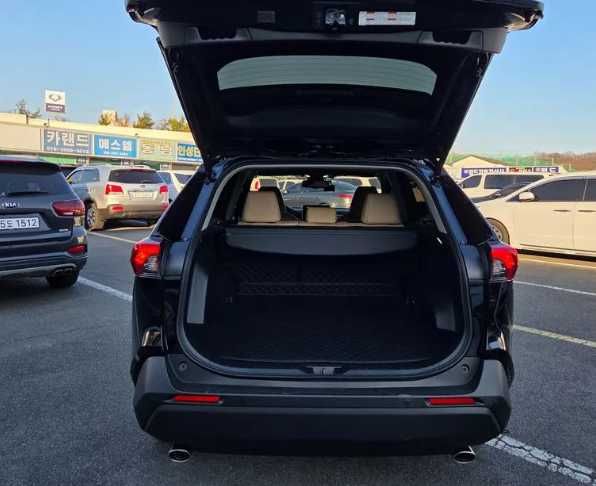 Toyota Rav4 2.5 бензин+гибрид