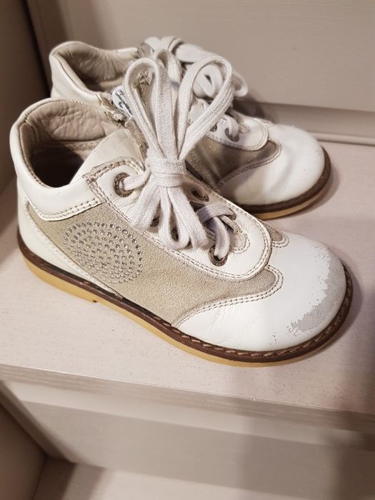 Продам ботиночки 25 размера Турция