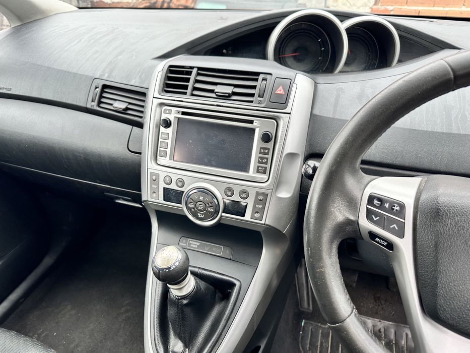 НА ЧАСТИ Тойота  Bepco 2.0d4d 126к.с 2010г. Навигацив