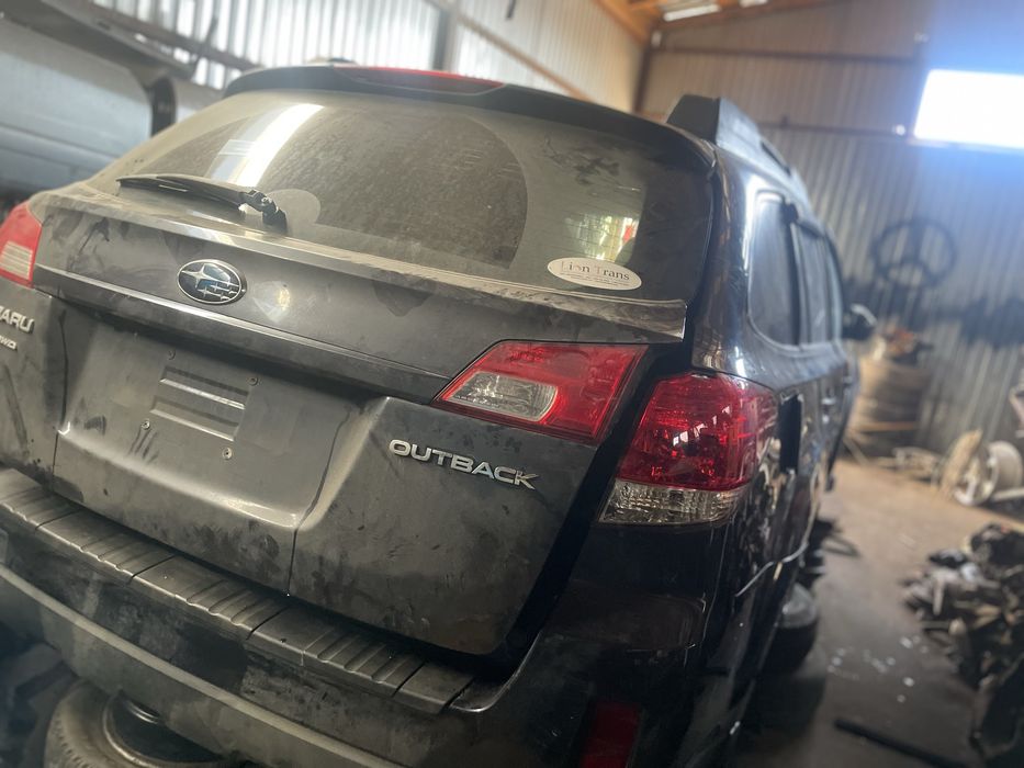 Субару оуэтбэк 2013 г.в на разбор