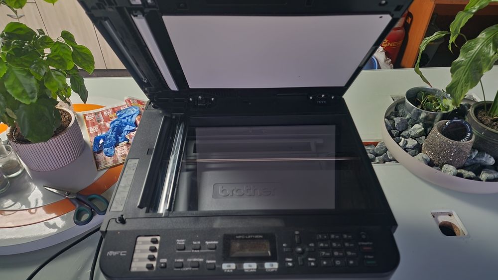 Принтер Brother MFC-L2712DN