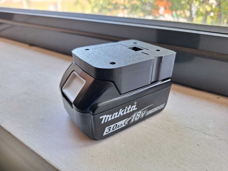 Adaptor universal pentru baterii Parkside / Dewalt / Makita / Milwauke