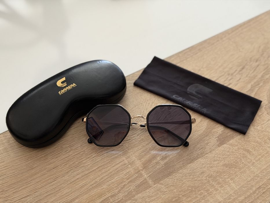 Слънчеви очила CARRERA