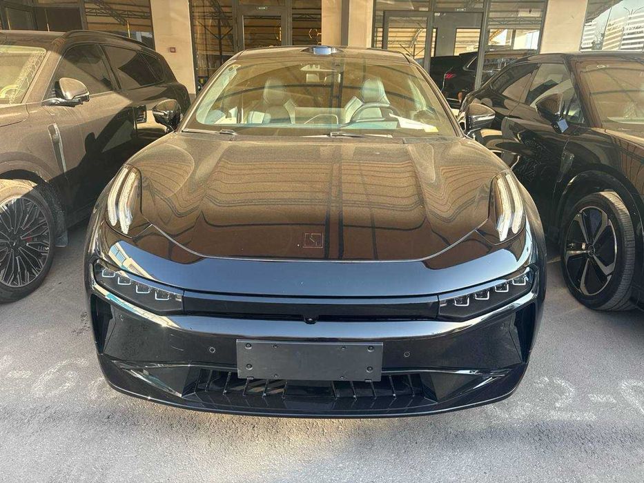 ZEEKR 001 YOU 2025  4 AWD Так-же есть в мокрый асфальт цвете