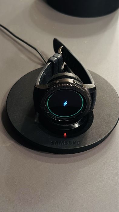 Электронные наручные смарт-часы Samsung