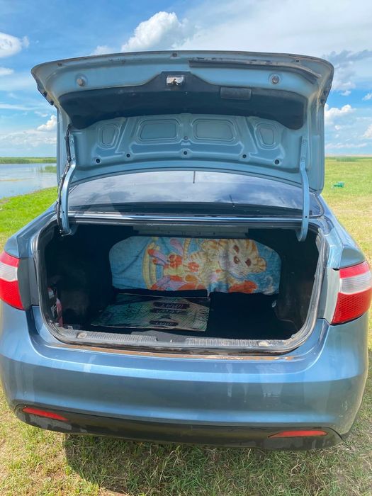 Продам машину Kia rio