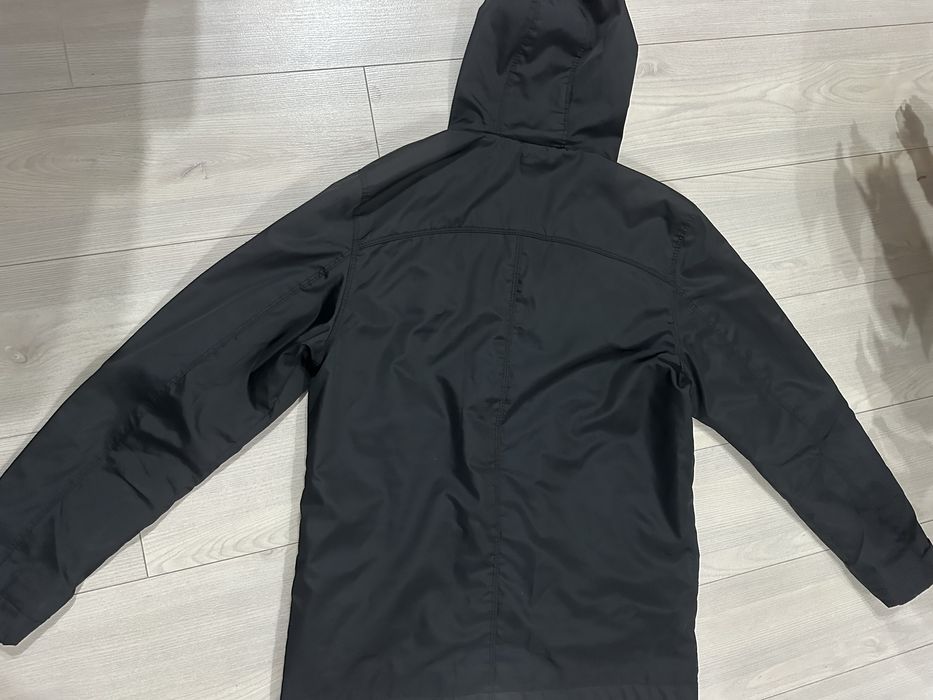 Непромокаемо черно яке Stone Island