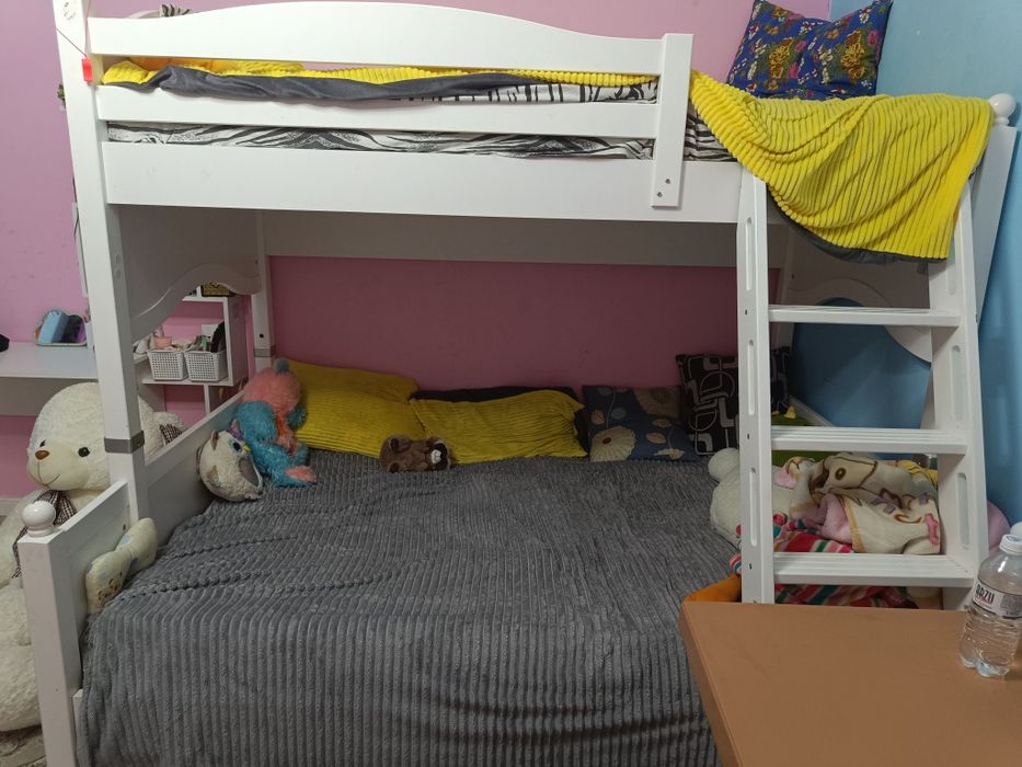 Двухъярусная кровать с ящиками