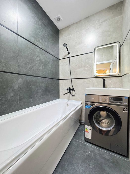 Продается квартира в Чиланзарском районе 3в4х комнатная 65м2.