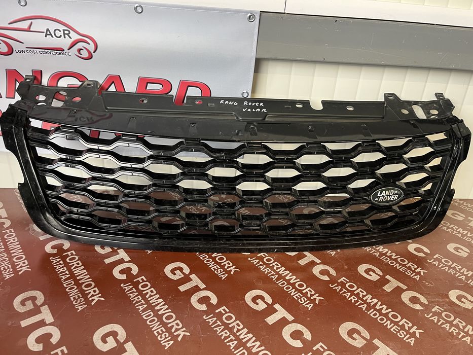 Решетка Land Rover Velar 2017-