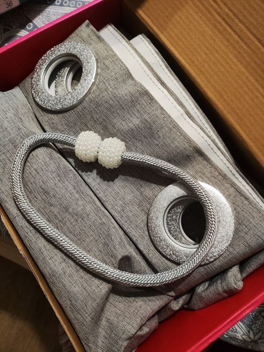 Продам штору для ванной комнаты