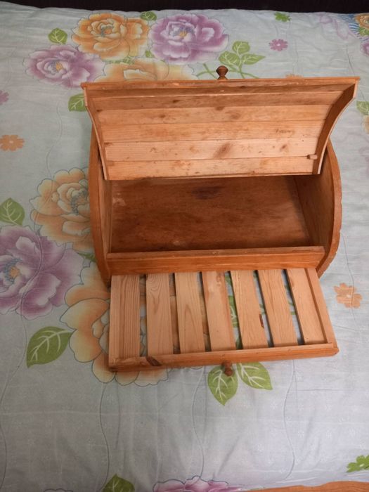 Кутия за хляб с чекмедже