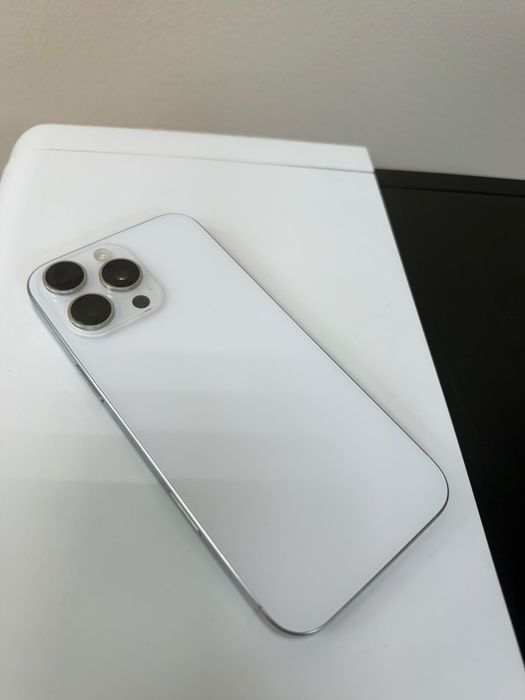 Iphone 16 pro max 256 Gb , белый