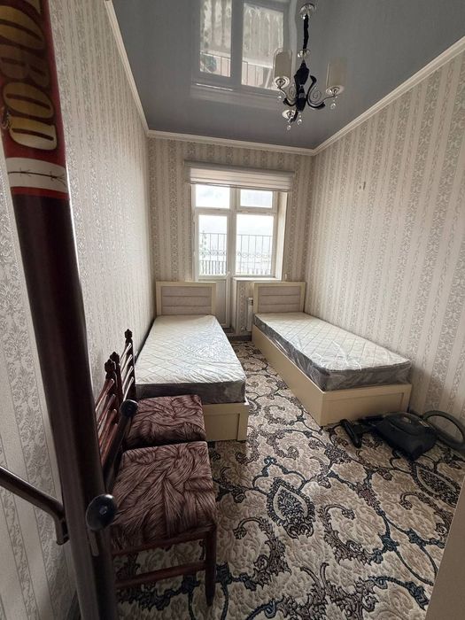 Урганч шахар марказида (Гипермаркет ёнида) 2-хонали квартира ижарага б