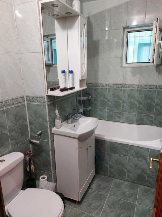 Inchiriez Apartament 3 camere, zona Restaurant Miorita - ARENA MOL