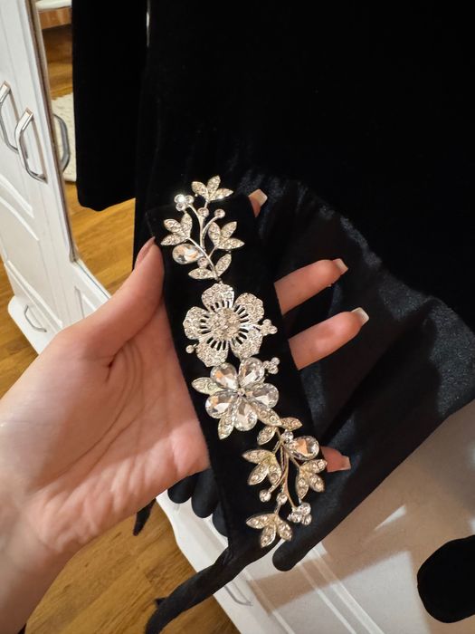 Официална велурена черна рокля